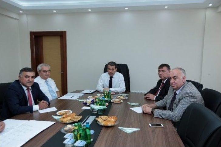 Vali Azmi Çelik, Beylikova İlçesini Ziyaret Etti G2