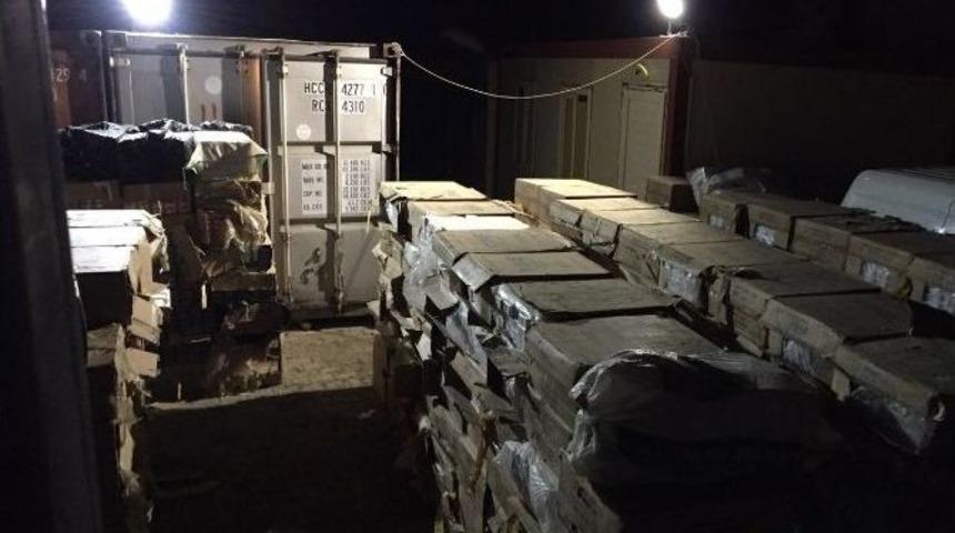 Van&rsquo;da 138 Bin 500 Paket Ka&ccedil;ak Sigara Ele Ge&ccedil;irildi