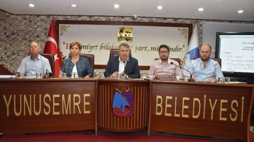 Demokrasi Şehitlerinin İsmi Yunusemre&rsquo;de Yaşatılacak