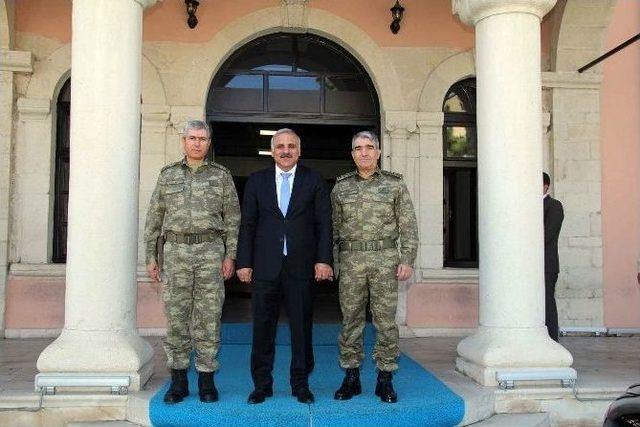 Orgeneral Savaş’tan Vali Zorluoğlu’na Ziyaret