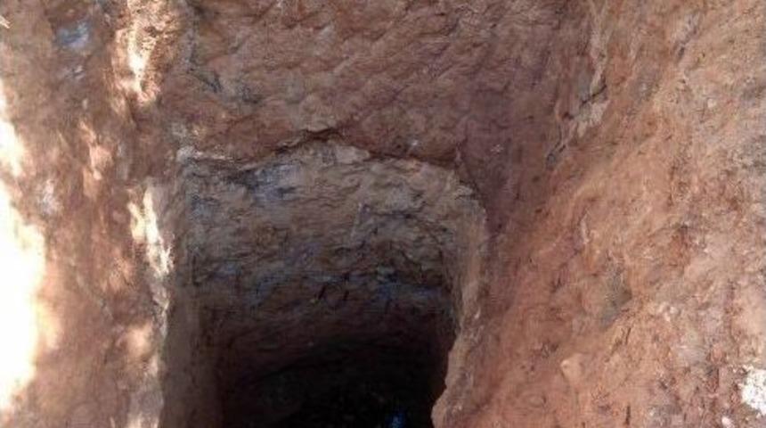 Eski Mezarlıklar Definecilerin Yeni Hedefi Oldu