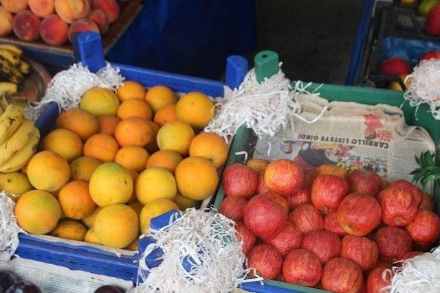 Bilecik’te Kış Meyveleri Tezgahlara Geldi