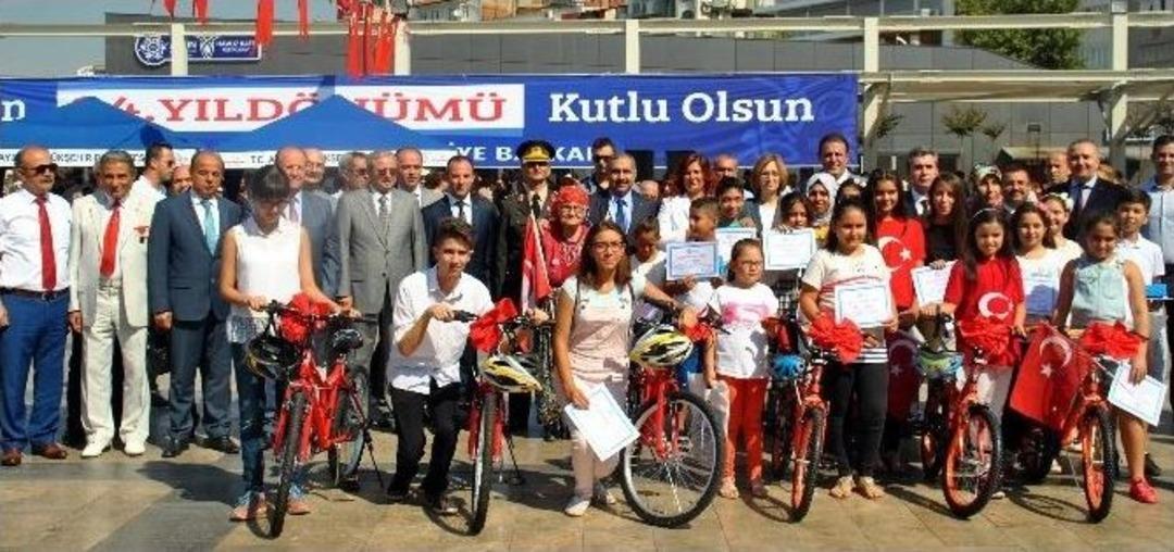 Aydın 94. Kurtuluş Yıld&ouml;n&uuml;m&uuml;n&uuml; Kutladı