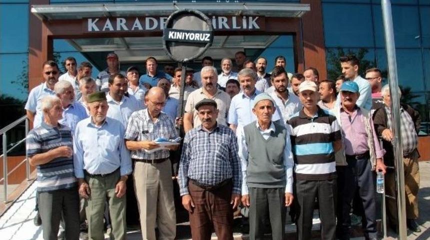 &Ccedil;ift&ccedil;ilerden Siyah &Ccedil;elenkli Eylem