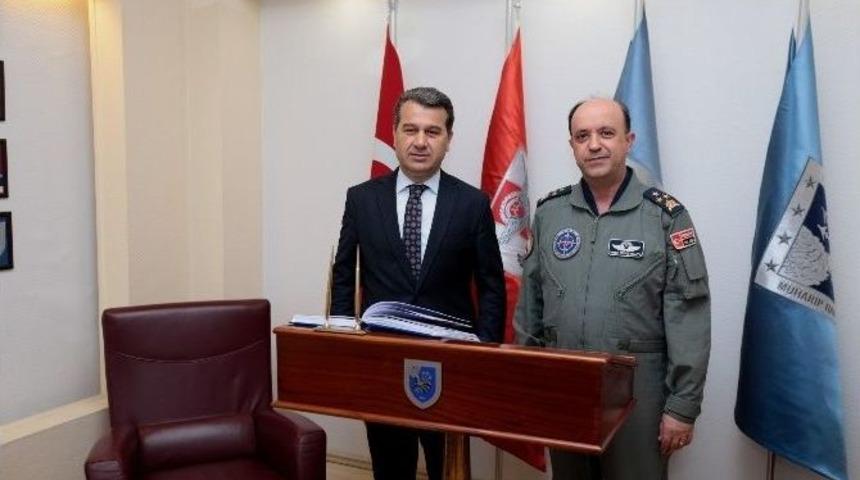 Vali Azmi &Ccedil;elik, Korgeneral G&uuml;neykaya&rsquo;yı Ziyaret Etti