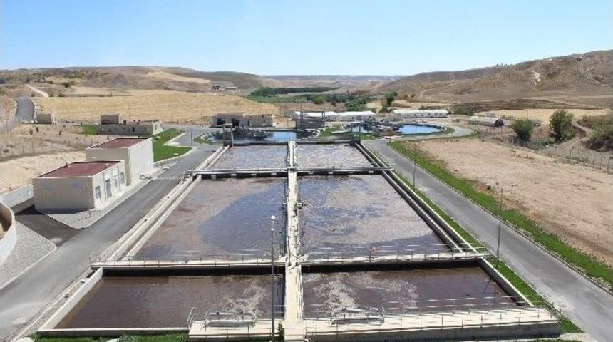 24 Yıldır Adıyaman&rsquo;ın Kanalizasyon Atığının D&ouml;k&uuml;ld&uuml;ğ&uuml; Barajda Oksijen T&uuml;kendi