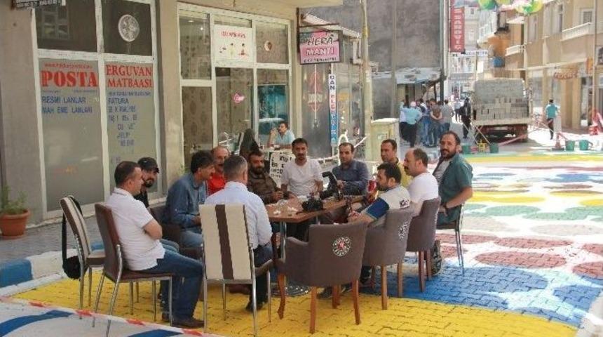 Hakkari Şemsiyeli Sokağa Kavuştu