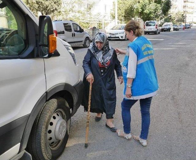 Bayram Öncesi Bakıma Muhtaç Kadınlara Kaplıca Sürprizi