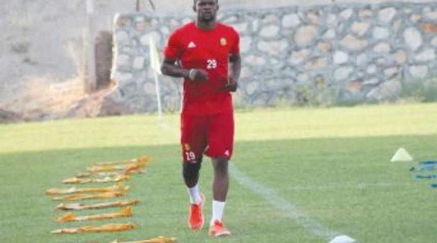 Amutu&rsquo;nun Oturma İzni Sorunu &Ccedil;&ouml;z&uuml;ld&uuml;