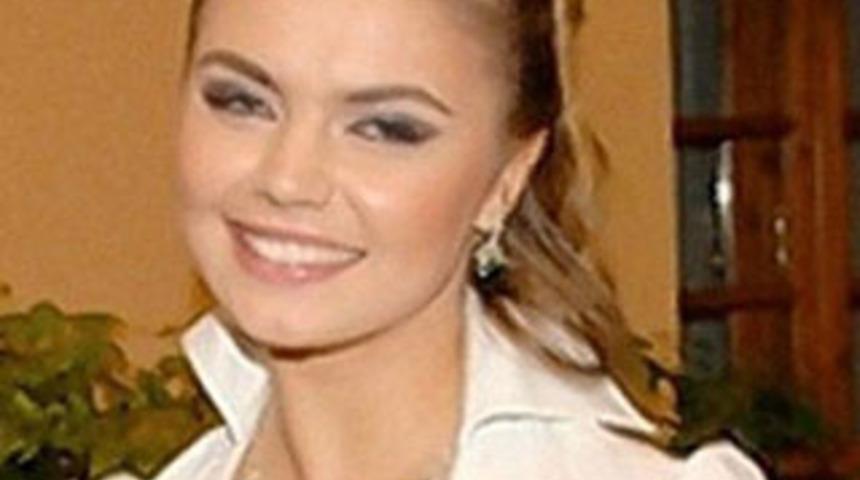 Onun uğruna eşinden ayrıldı