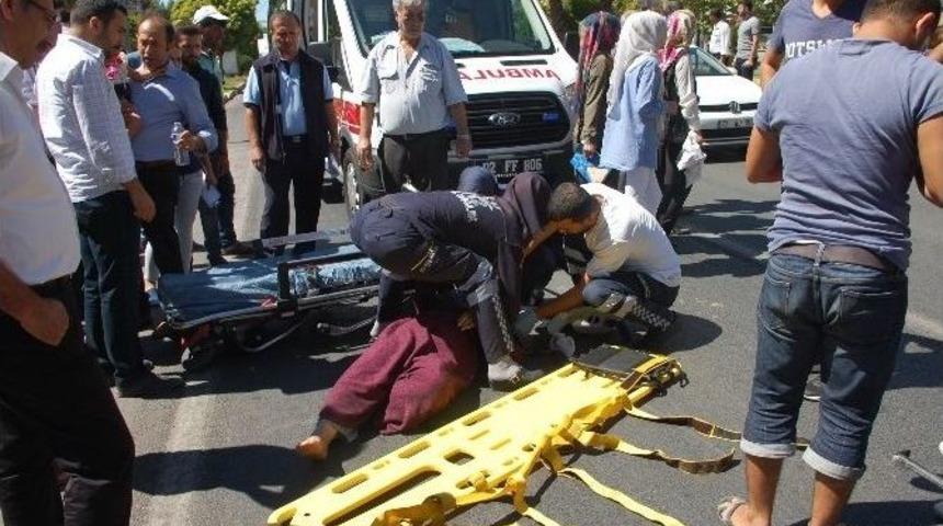 Elektrikli Bisikletin &Ccedil;arptı Suriyeli Bayan Yaralandı