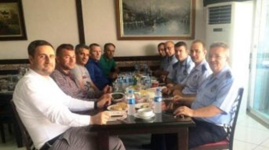 Başkan Oral&rsquo;dan Zabıta Personeline Yemek