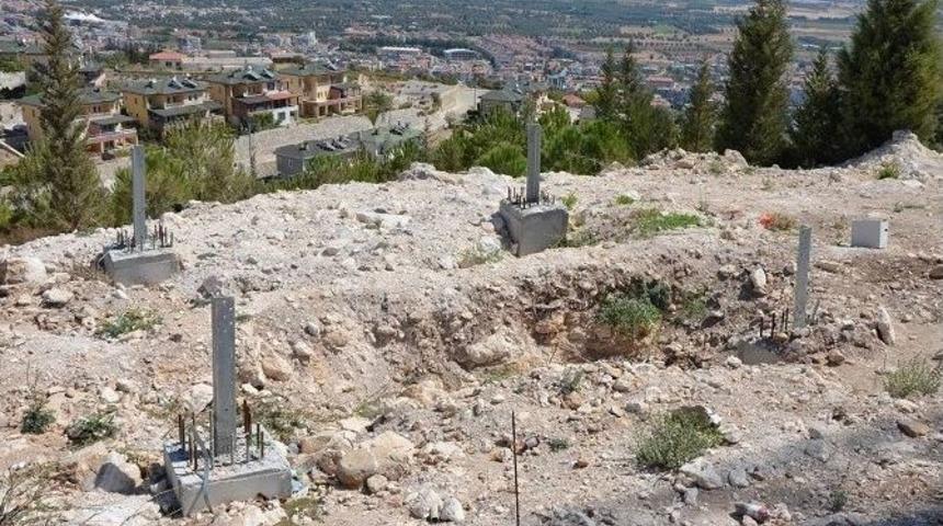 Milas&rsquo;ta Baz İstasyonunun Direği Kayıplara Karıştı