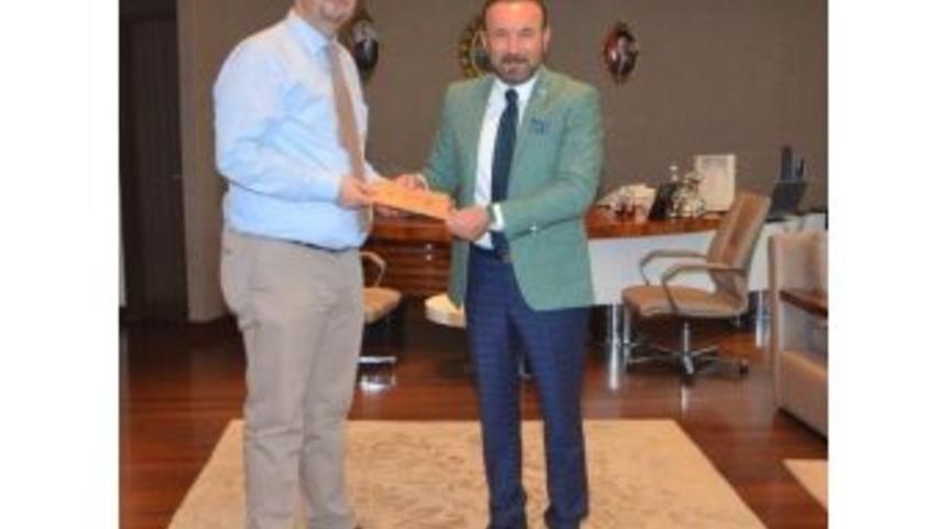 Chp İl&ccedil;e Başkanından Doğan&rsquo;a D&uuml;ğ&uuml;n Davetiyesi