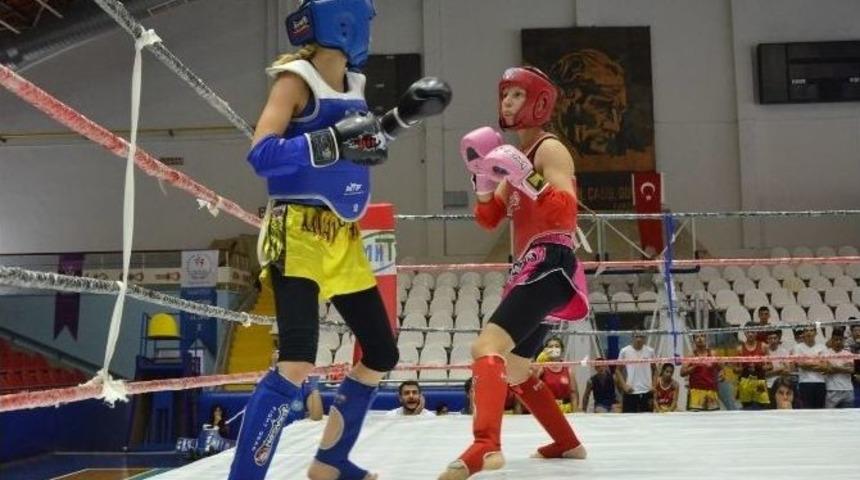 Muay Thai Turnuvasının Şampiyonu Manisa Oldu