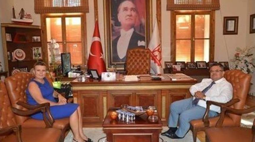 Baro Başkanı Aynur&rsquo;dan Başkan Yağcı&rsquo;ya Ziyaret