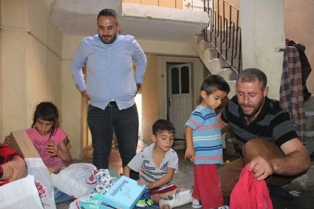 Yusep Derneği&rsquo;nden &Ccedil;ocuklara Bayram &Ouml;ncesi Giyim Yardımı