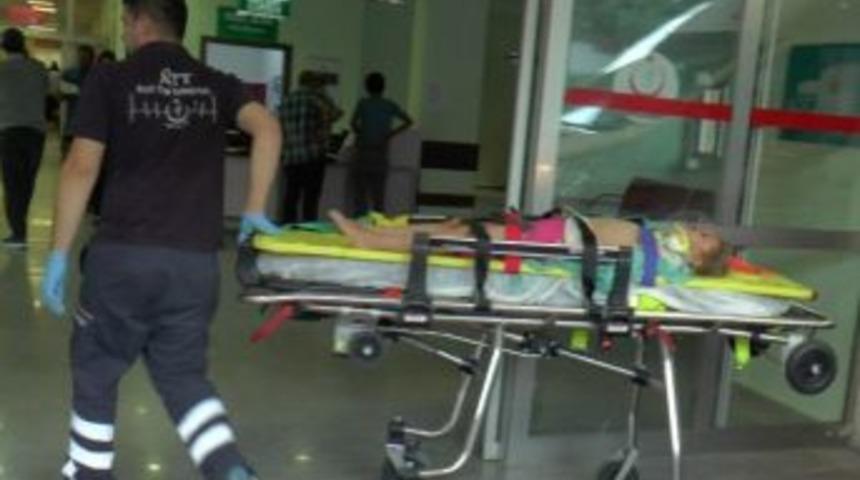 8 Yaşındaki &Ccedil;ocuğa &Ccedil;arpıp Ka&ccedil;tı