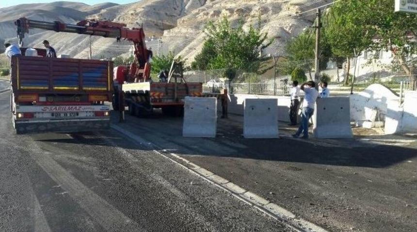 Ter&ouml;r Saldırılarına Karşı Bariyerli &Ouml;nlem