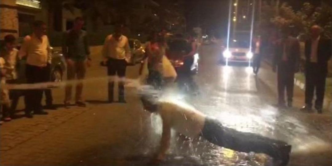 İtfaiyeci Damadın Yangınını Meslektaşları S&ouml;nd&uuml;rd&uuml;