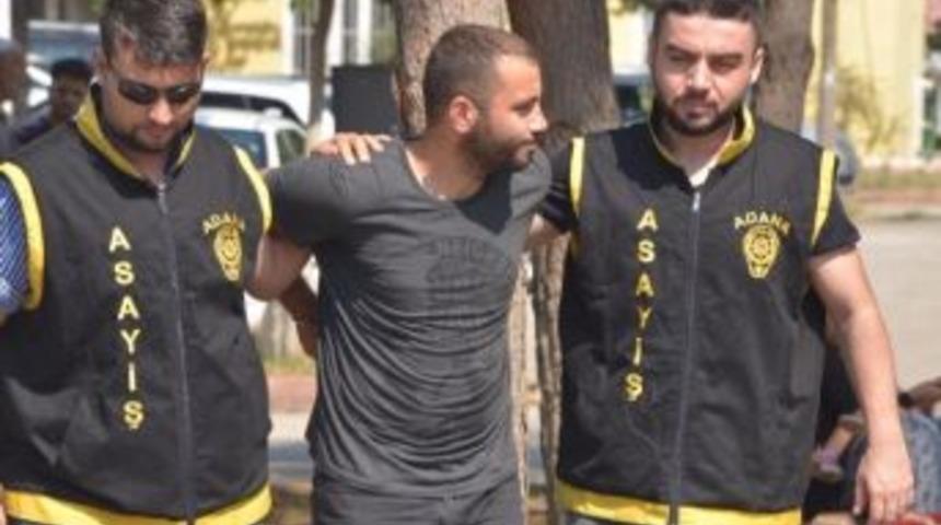 Evini Soyduğu Vatandaşın Kimliğiyle Polisi Kandırmaya &Ccedil;alıştı