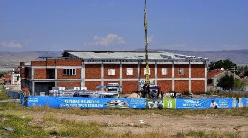 Yunusemre Spor Tesisi&rsquo;nin &Ccedil;atısı Kapanıyor