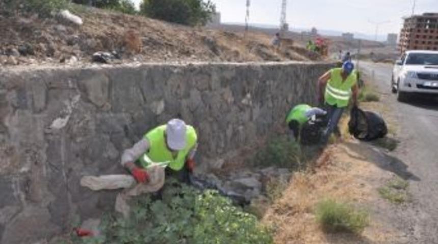 Kurtalan Caddesinde Bayram Temizliği
