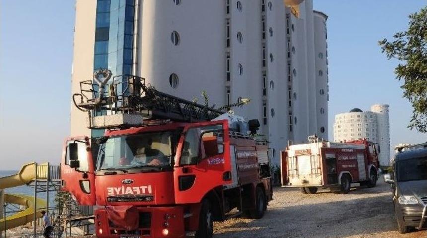 Turistik Otelde Yangın Paniği