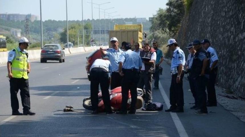 G&uuml;venlik Şeridinde İki Kardeşi Ayıran Kazanın S&uuml;r&uuml;c&uuml;s&uuml;ne 6 Yıl 8 Ay Hapis