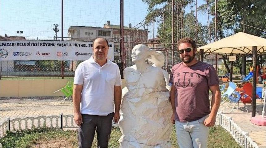 G&ouml;lpazarı Heykellerine Kavuştu