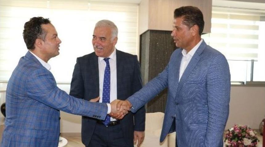 G&uuml;zg&uuml;l&uuml;, Duman&rsquo;ı Uğurladı