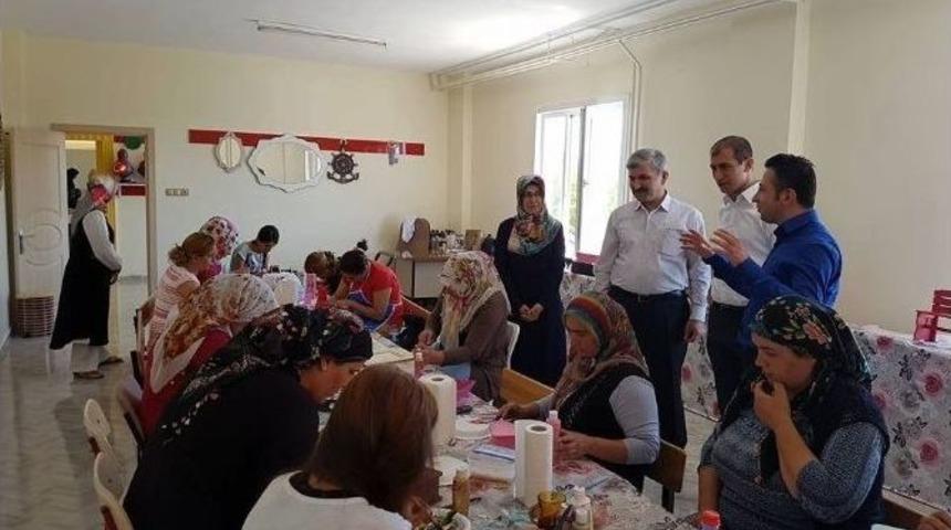 Tut İl&ccedil;esinde Ahşap Hediyelik Eşya Kursu B&uuml;y&uuml;k İlgi G&ouml;rd&uuml;