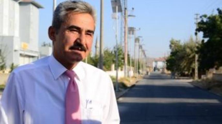 T&uuml;rkiye&rsquo;nin G&uuml;neş Enerjisiyle Aydınlatılan En Uzun Caddesi Ayrancı&rsquo;da Bulunuyor