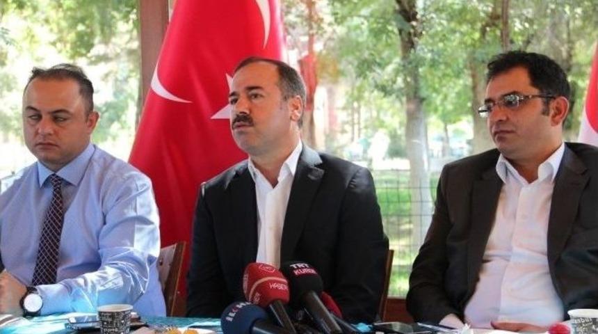 Van&rsquo;da 40&rsquo;tan Fazla Sağlık &Ccedil;alışanı A&ccedil;ığa Alındı