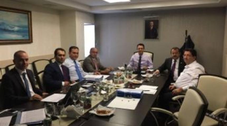 Başkan Yazgı Ve Milletvekili Serdenge&ccedil;ti Milli Emlak Genel M&uuml;d&uuml;r&uuml; İle G&ouml;r&uuml;şt&uuml;