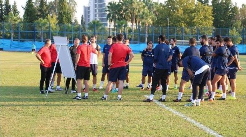 Adana Demirspor&rsquo;da B&uuml;y&uuml;kşehir Gaziantepspor Hazırlıkları S&uuml;r&uuml;yor