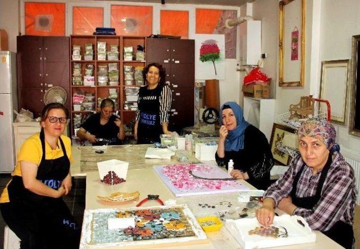 Sigortasız Ev Hanımlarının Yüzünü Güldüren Proje G1