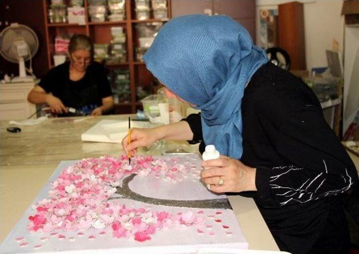 Sigortasız Ev Hanımlarının Yüzünü Güldüren Proje G4