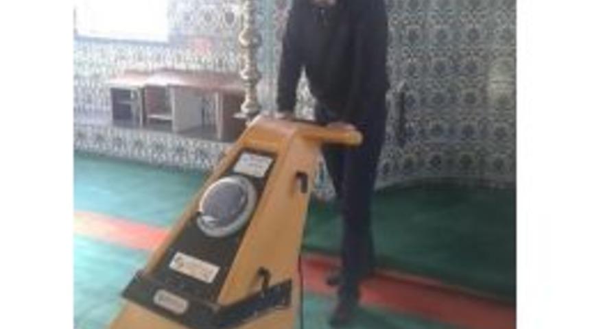 Dilovası&rsquo;nda İbadethaneler Temizleniyor