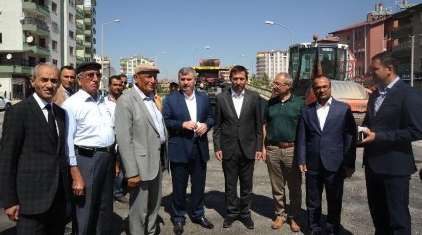 Aky&uuml;rek: &ldquo;31 İl&ccedil;ede Asfaltta Rekor Kırıyoruz&rdquo;