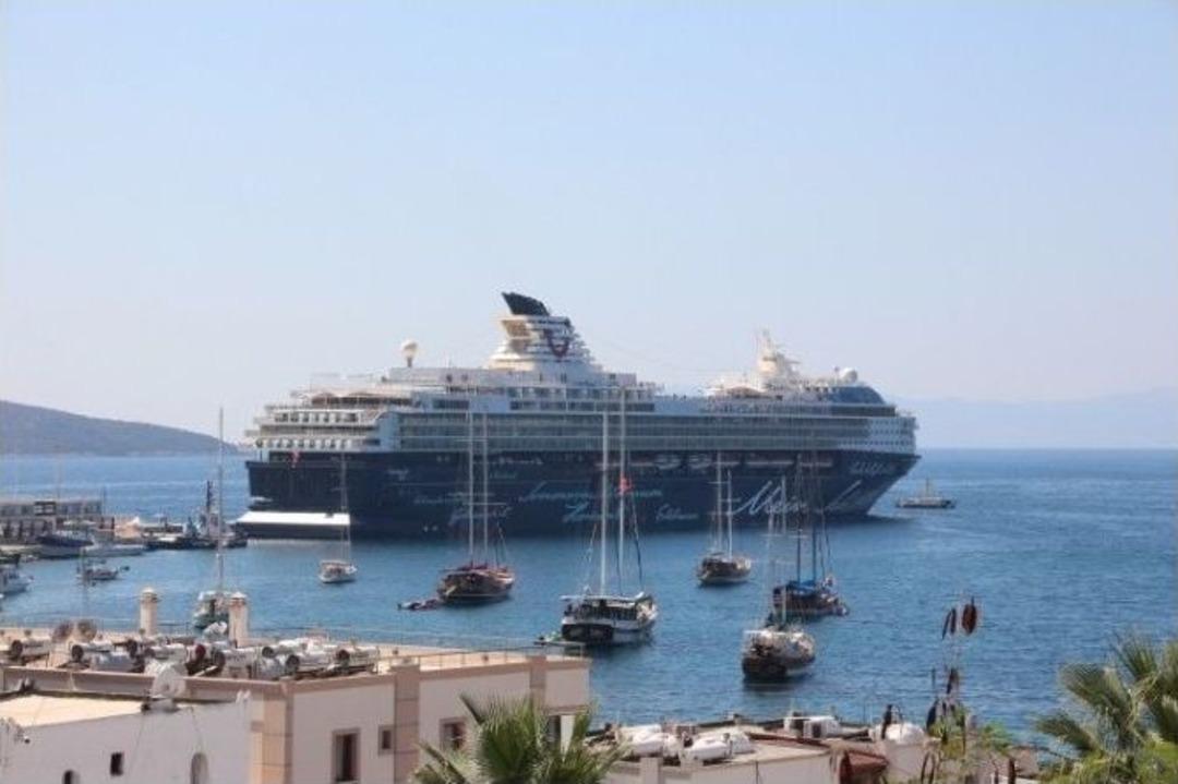 30 Bin Turisti Bodrum&rsquo;a Getirdi