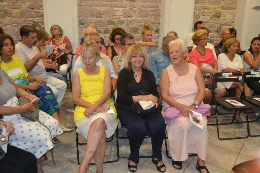 &Uuml;nl&uuml; Piyanist İdil Biret Ve &Ouml;ğrencileri Sanatseverleri Mest Etti