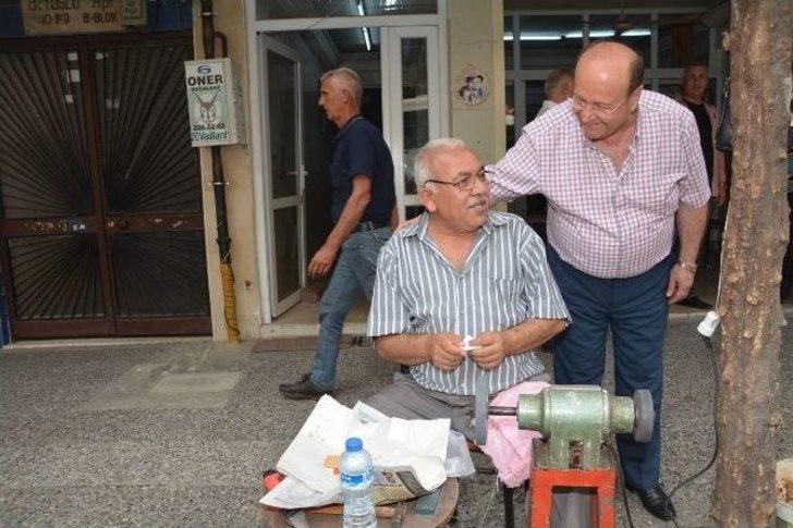 Başkan Özakcan Esnafın Bayramını Kutladı G3