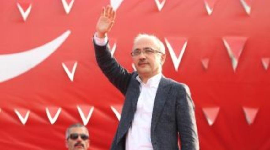 Bakan Elvan, Vatandaşların Kurban Bayramı&rsquo;nı Kutladı