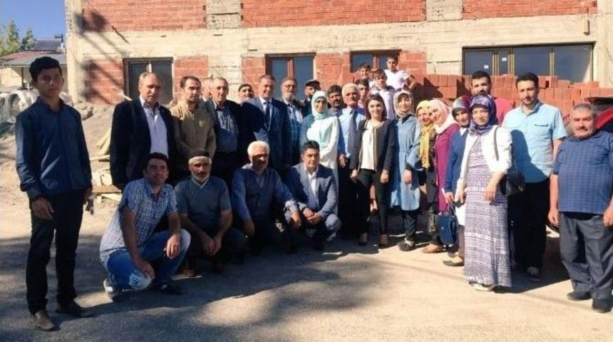 Taşkesenlioğlu, Aziziye&rsquo;ye &Ccedil;ıkarma Yaptı