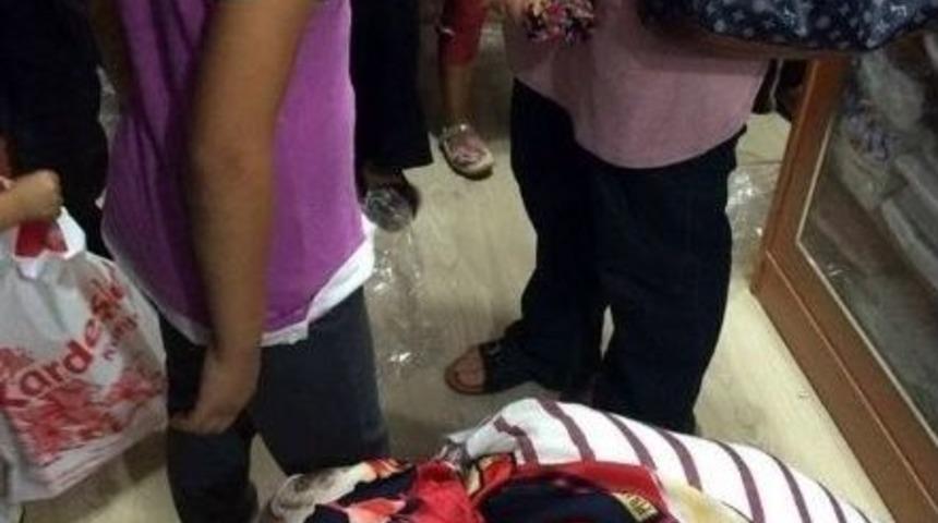 &Ccedil;ocukların Y&uuml;z&uuml; G&ouml;n&uuml;ll&uuml;lerle G&uuml;l&uuml;yor