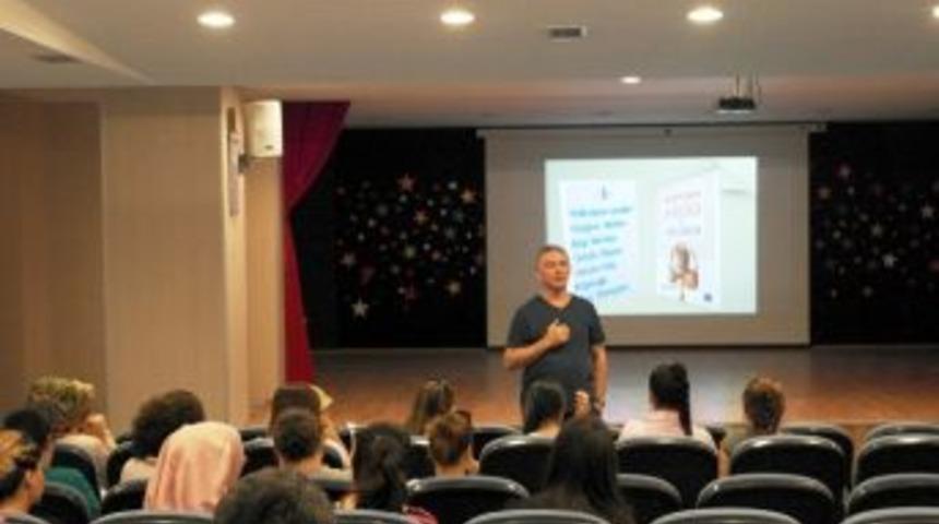 Hizmet İ&ccedil;i Eğitim Programı S&uuml;r&uuml;yor