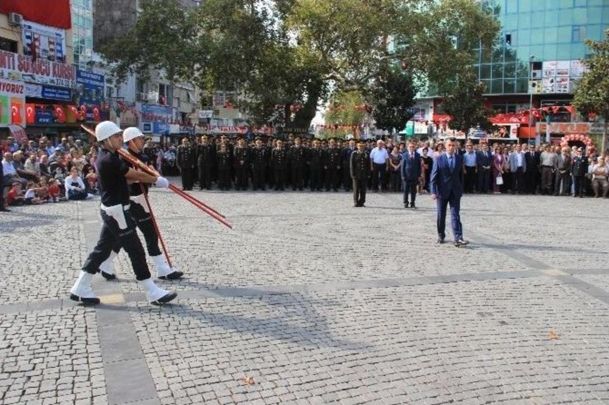 Edremit&rsquo;te Kurtuluş Coşkusu Yaşandı