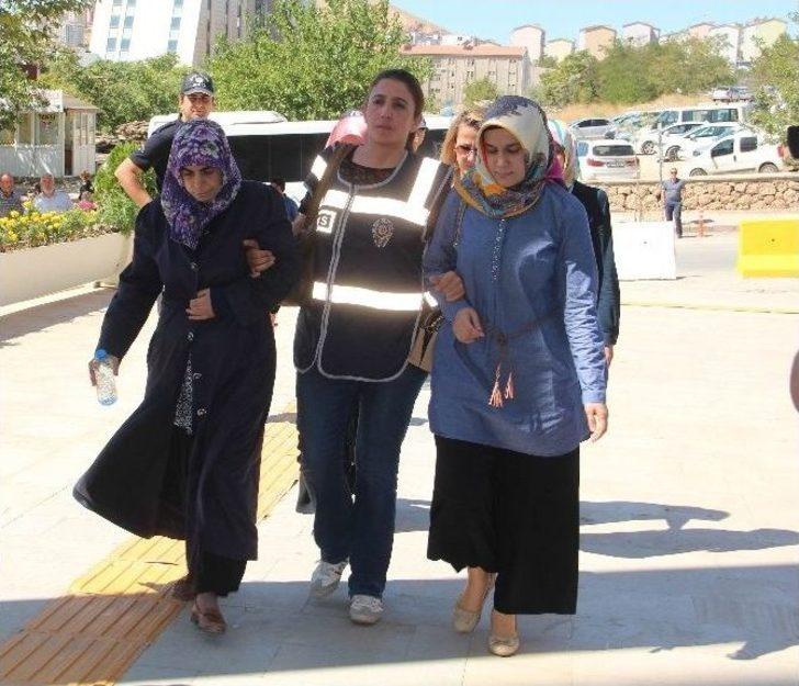 Fetö’nün "ablaları" Adliyeye Sevk Edildi G2