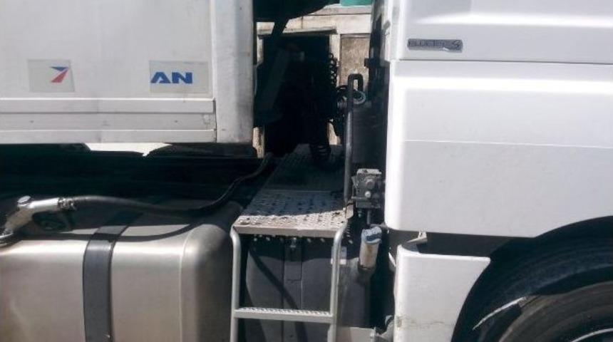 İzmir&rsquo;de Ka&ccedil;ak Akaryakıt Operasyonu